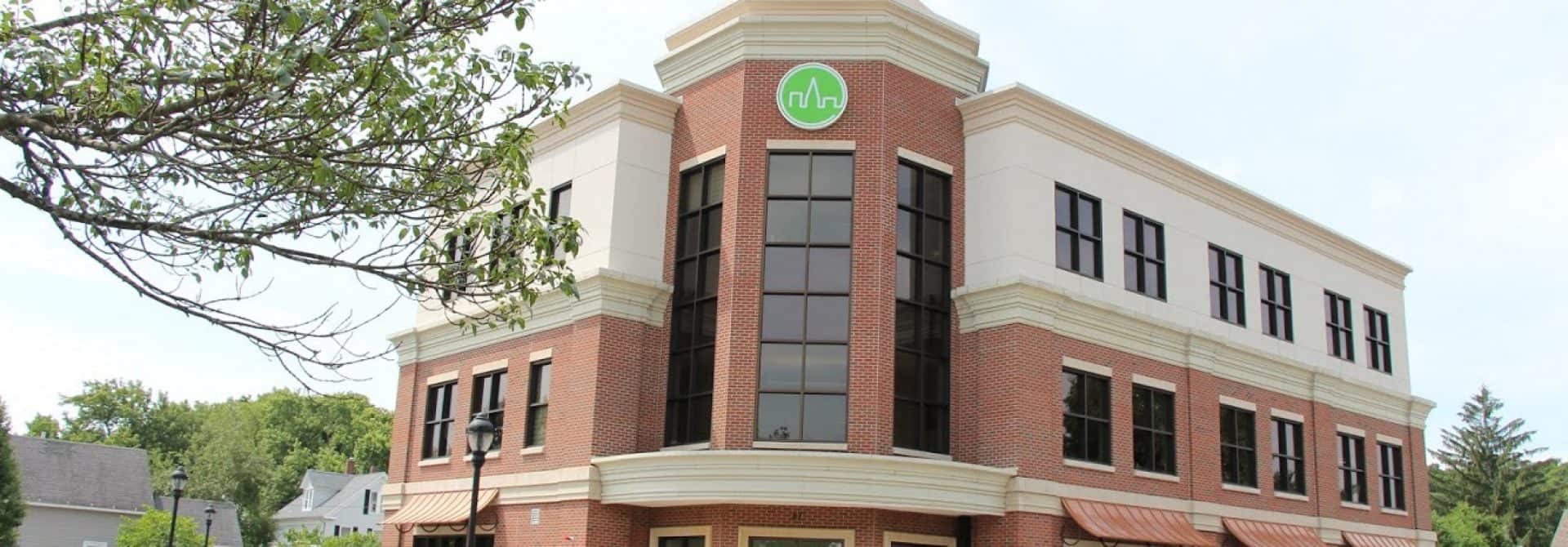 Photograph of Main Street Bank building on Granger Boulevard in Marlborough
